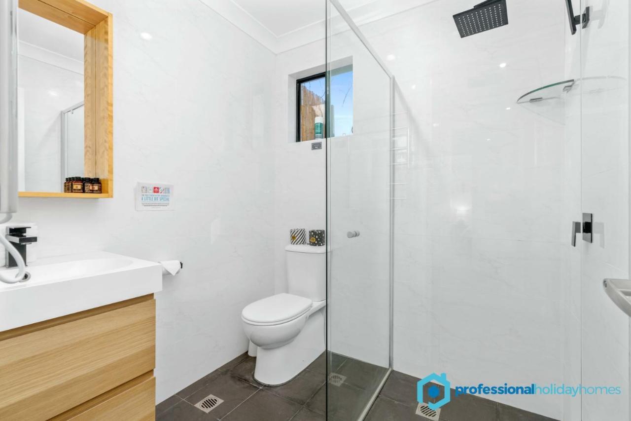 Coastal Palms - Pet Friendly - 3 Mins Walk To Beach Villa Culburra Beach Exterior photo