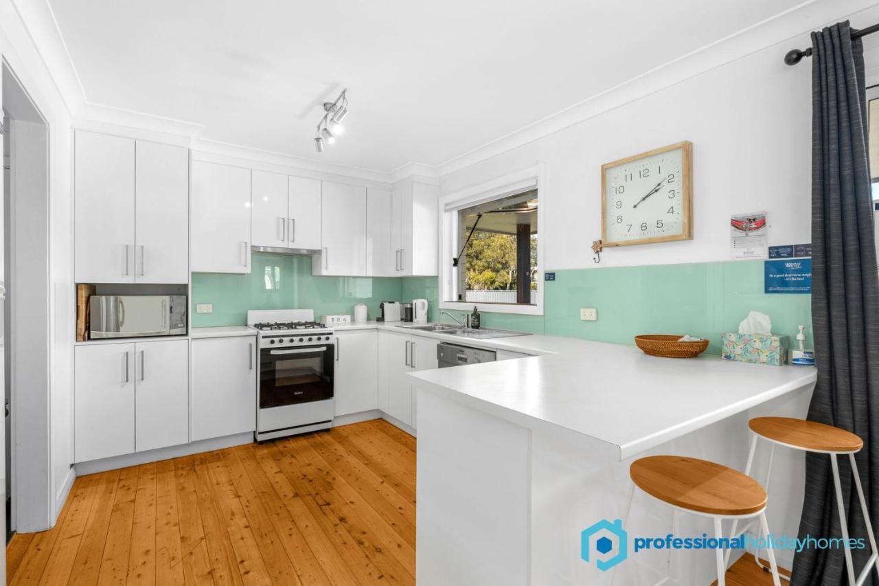 Coastal Palms - Pet Friendly - 3 Mins Walk To Beach Villa Culburra Beach Exterior photo