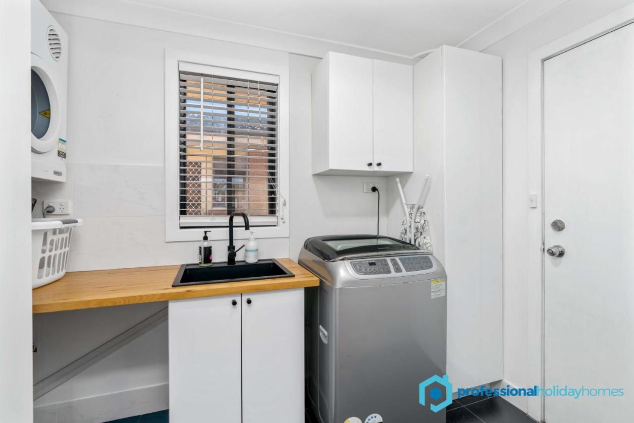 Coastal Palms - Pet Friendly - 3 Mins Walk To Beach Villa Culburra Beach Exterior photo